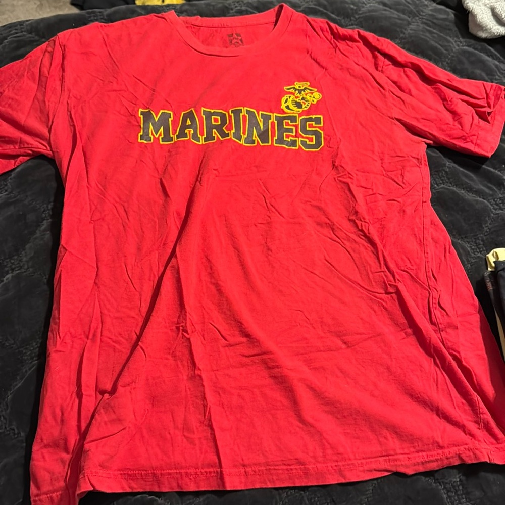 USMC red T-shirt, size XXL.